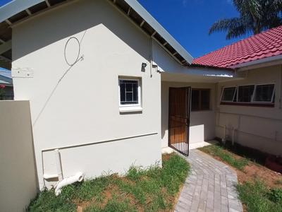 Semi-detached For Rent in Meyerspark, Pretoria