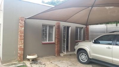 Townhouse For Rent in Capital Park, Pretoria
