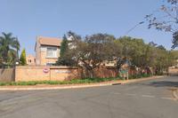 Townhouse For Rent in Die Wilgers, Pretoria