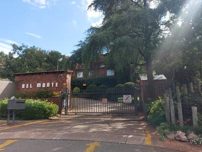 Townhouse For Rent in Brummeria, Pretoria